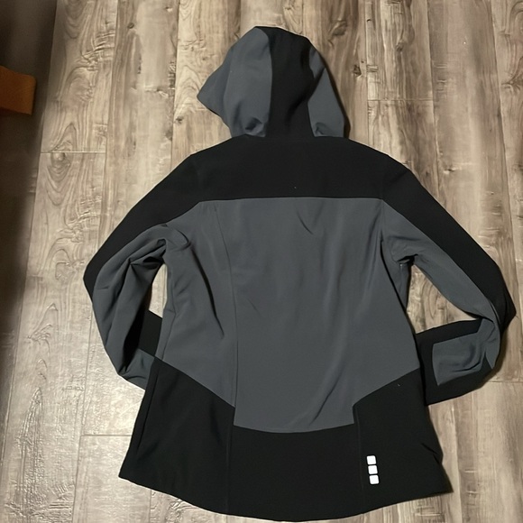 Soft shell jacket - Picture 4 of 4